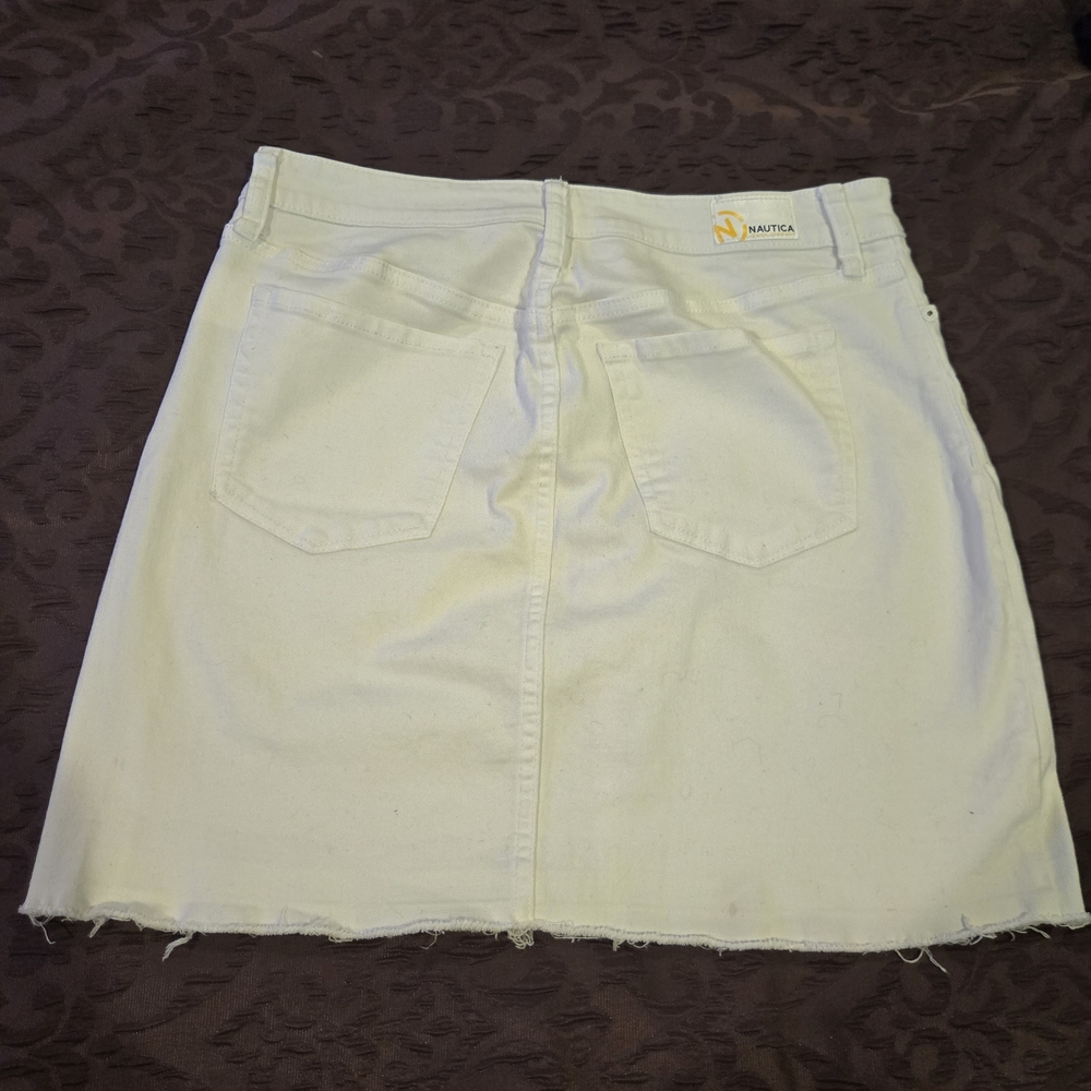 Nautica Womens White Stretch Denim Skirt. Size 28. mini. - Picture 2 of 9
